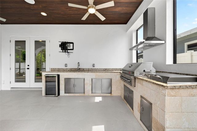 3013 W NORTH B STREET, Tampa, FL 33609