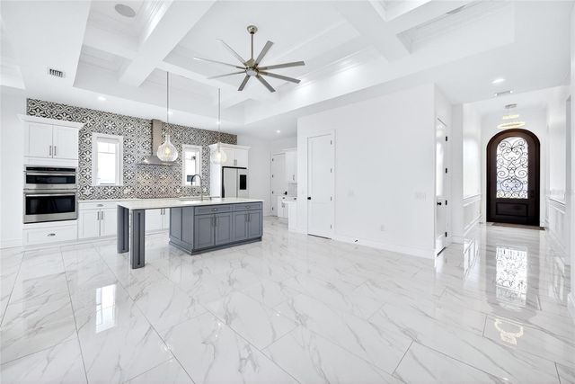 3013 W NORTH B STREET, Tampa, FL 33609