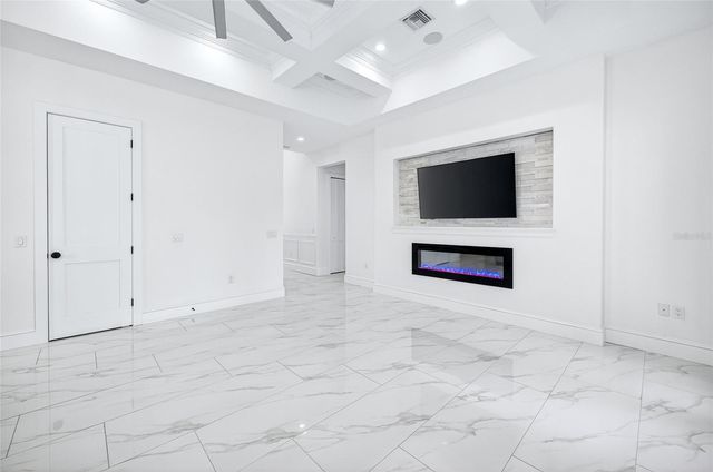 3013 W NORTH B STREET, Tampa, FL 33609