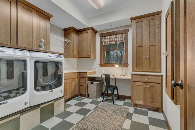 921 N 19th Avenue, Sartell, MN 56377