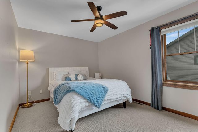 921 N 19th Avenue, Sartell, MN 56377