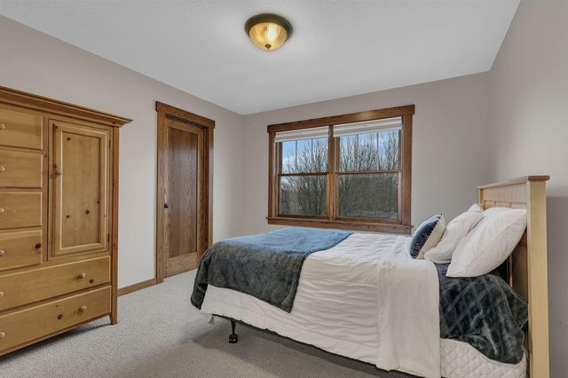 921 N 19th Avenue, Sartell, MN 56377