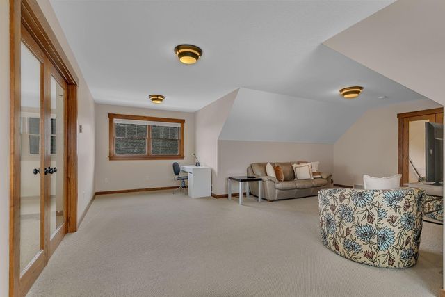 921 N 19th Avenue, Sartell, MN 56377