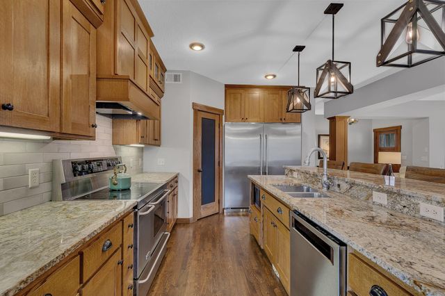 921 N 19th Avenue, Sartell, MN 56377