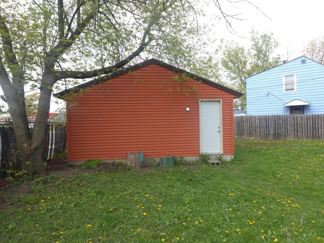 2619 Linwal LANE, Milwaukee, WI 53209