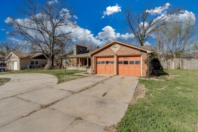 2111 S Oliver Ave, Wichita, KS 67218