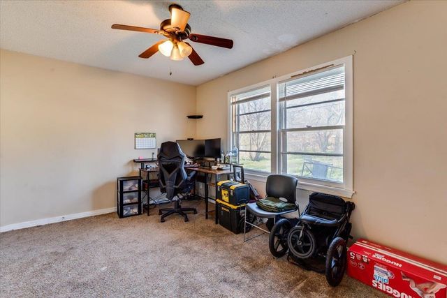 2111 S Oliver Ave, Wichita, KS 67218