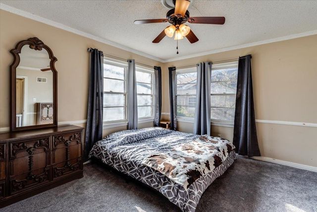 2111 S Oliver Ave, Wichita, KS 67218