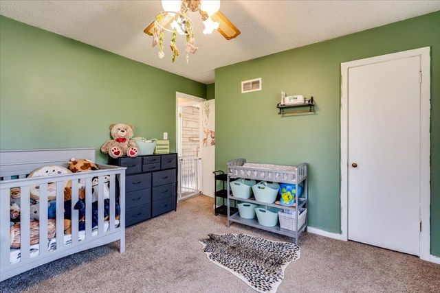 2111 S Oliver Ave, Wichita, KS 67218