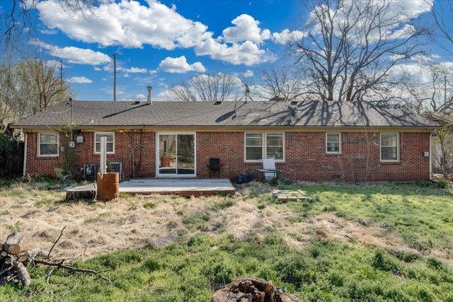 2111 S Oliver Ave, Wichita, KS 67218