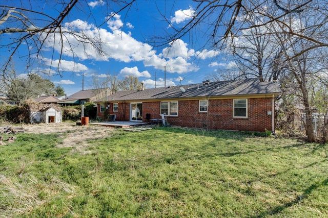 2111 S Oliver Ave, Wichita, KS 67218