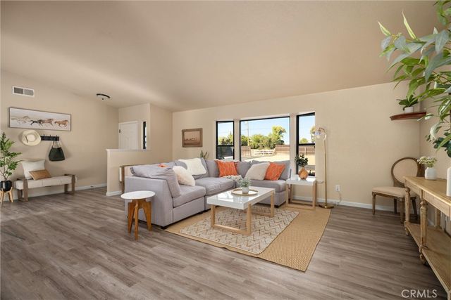 4321 Whispering Oak, Paso Robles, CA 93446