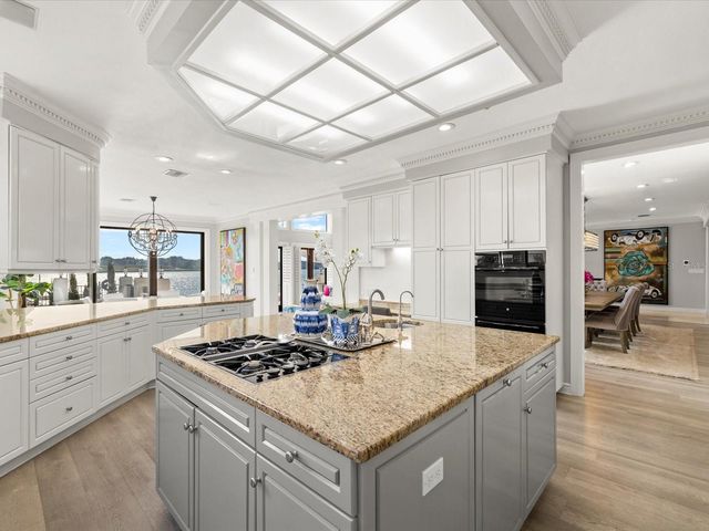 429 SAINT ANDREWS DRIVE, Belleair, FL 33756