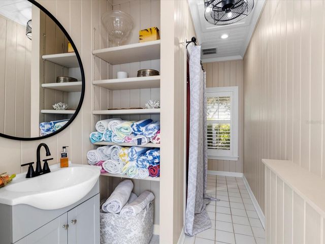 429 SAINT ANDREWS DRIVE, Belleair, FL 33756