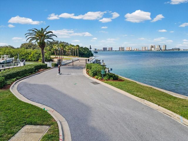 429 SAINT ANDREWS DRIVE, Belleair, FL 33756