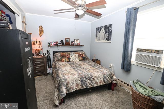 223 E BACON ST, Pottsville, PA 17901
