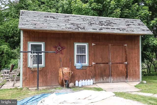 223 E BACON ST, Pottsville, PA 17901