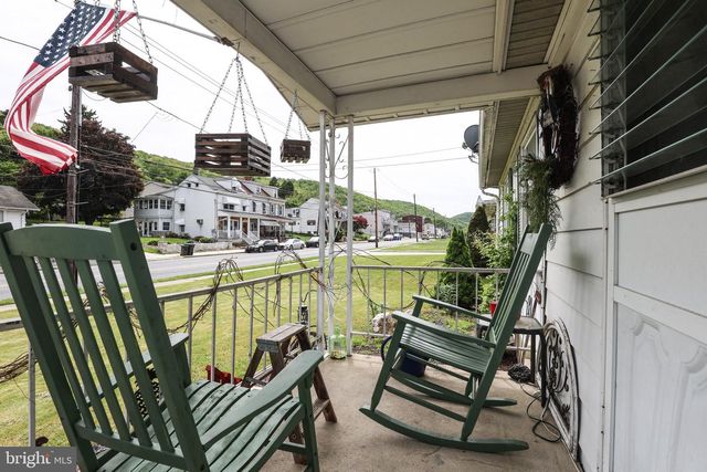 223 E BACON ST, Pottsville, PA 17901