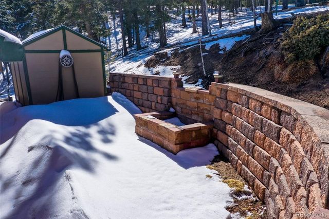 526 Wakanda Trail, Woodland Park, CO 80863