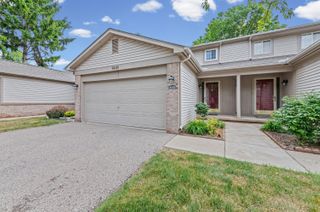 6640 Deerhurst Drive, Westland, MI 48185