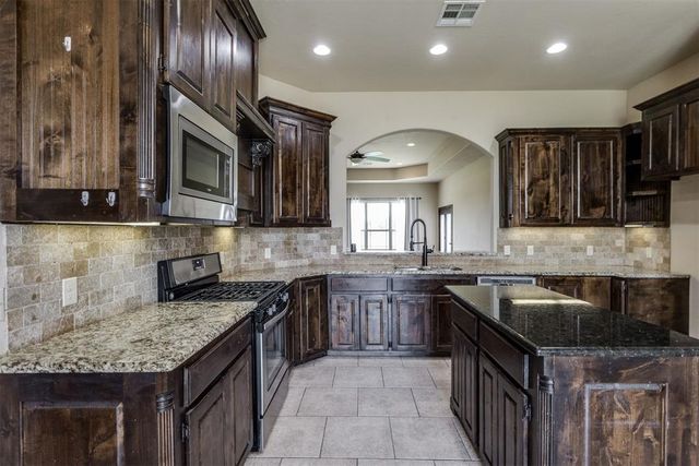 3238 NW 22nd Place, Newcastle, OK 73065