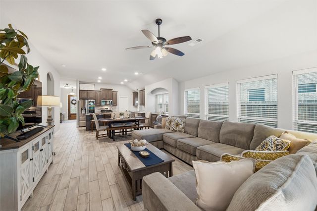 1128 Sutton Place, Desoto, TX 75115