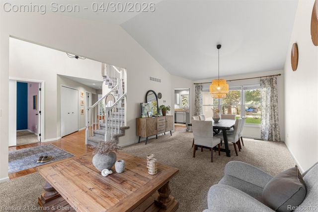 1424 Woodbridge Lane, Wixom, MI 48393