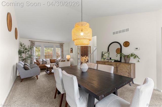 1424 Woodbridge Lane, Wixom, MI 48393