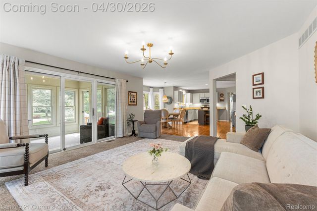 1424 Woodbridge Lane, Wixom, MI 48393