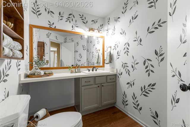 1424 Woodbridge Lane, Wixom, MI 48393