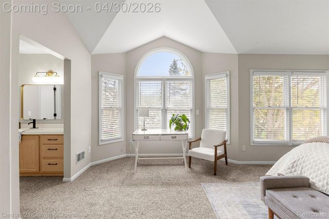 1424 Woodbridge Lane, Wixom, MI 48393