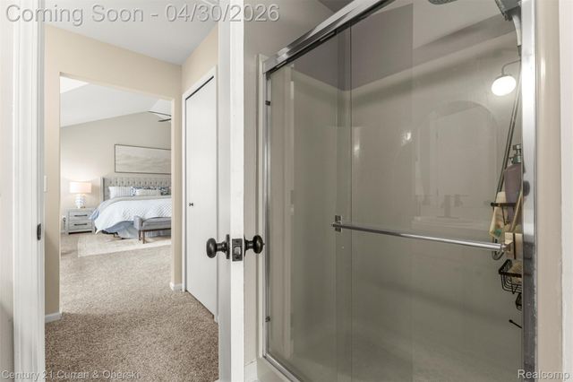 1424 Woodbridge Lane, Wixom, MI 48393
