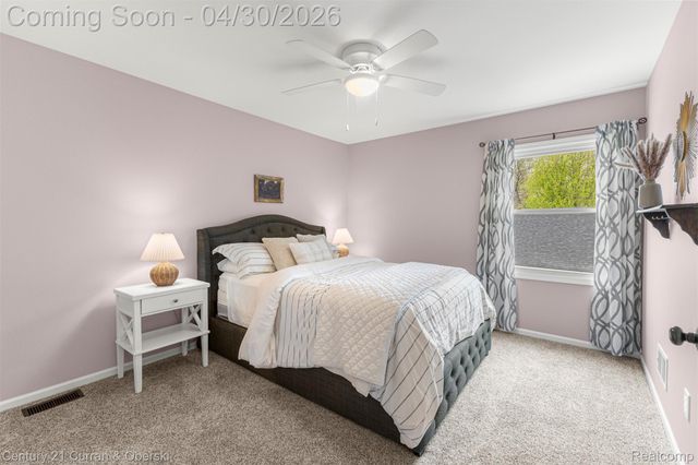 1424 Woodbridge Lane, Wixom, MI 48393