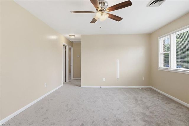 109 Parkview PL, Hampton, VA 23664