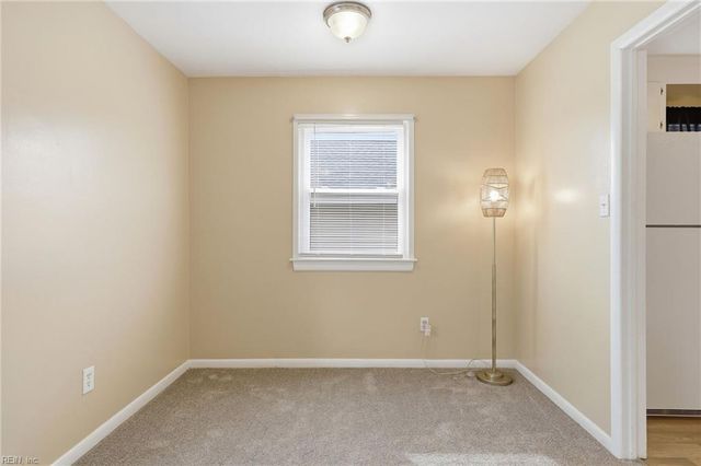 109 Parkview PL, Hampton, VA 23664