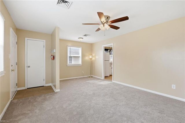 109 Parkview PL, Hampton, VA 23664