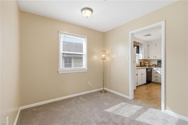 109 Parkview PL, Hampton, VA 23664