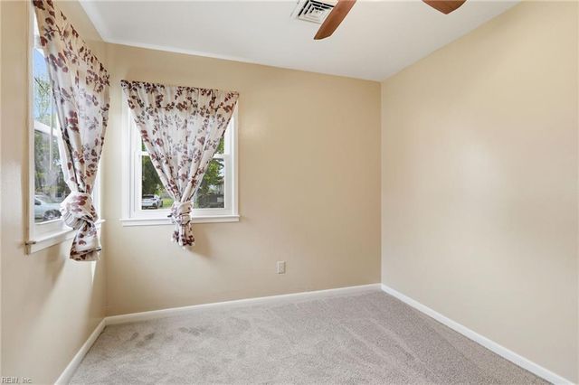 109 Parkview PL, Hampton, VA 23664