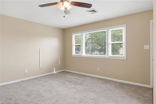 109 Parkview PL, Hampton, VA 23664