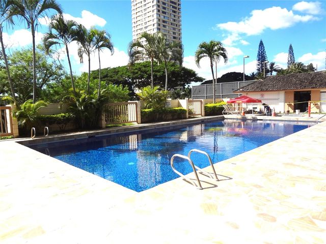 1060 Kamehameha Highway 405B, Pearl City, HI 96782