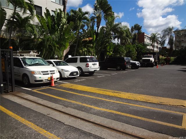 1060 Kamehameha Highway 405B, Pearl City, HI 96782