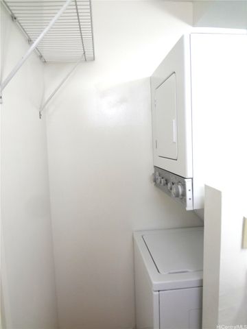 1060 Kamehameha Highway 405B, Pearl City, HI 96782