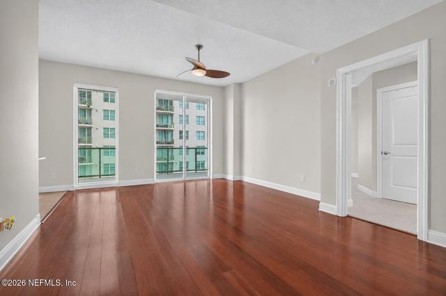1431 RIVERPLACE Boulevard 1904, Jacksonville, FL 32207