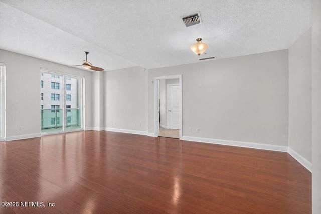 1431 RIVERPLACE Boulevard 1904, Jacksonville, FL 32207