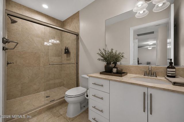 1431 RIVERPLACE Boulevard 1904, Jacksonville, FL 32207