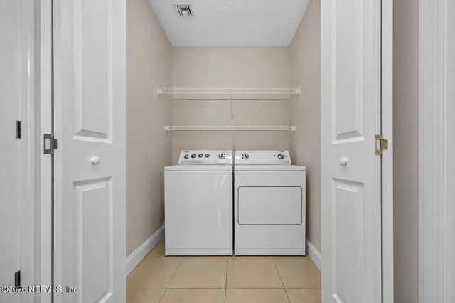 1431 RIVERPLACE Boulevard 1904, Jacksonville, FL 32207