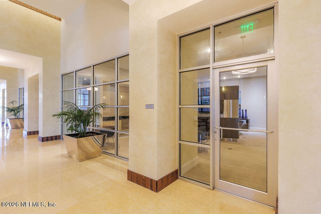 1431 RIVERPLACE Boulevard 1904, Jacksonville, FL 32207