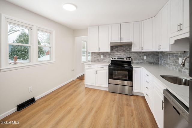 65 Wood Terrace, Albany, NY 12208