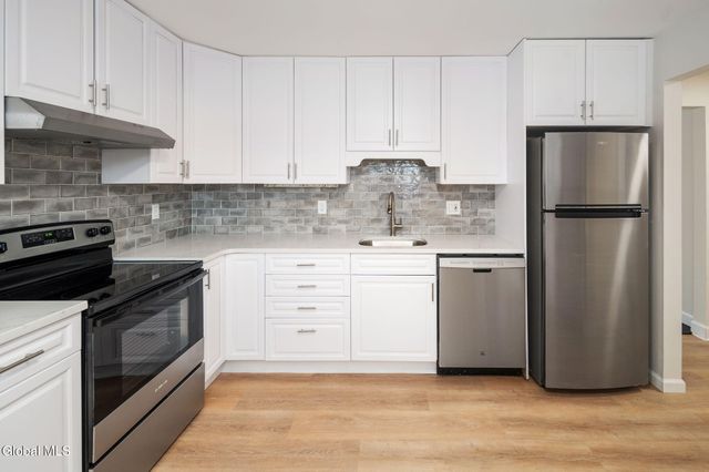 65 Wood Terrace, Albany, NY 12208