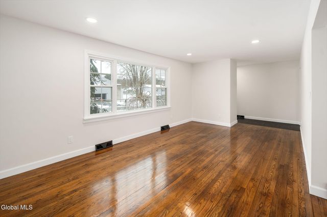 65 Wood Terrace, Albany, NY 12208